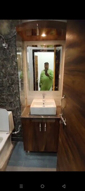 Furnished Amenities in 1 BHK Builder Floor at Palam Vihar Extension – for Rent