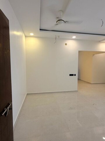 Room in 3 BHK Apartment at Besa – for Rent