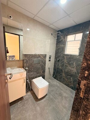 Team Area in 3 BHK Apartment at Besa – for Rent