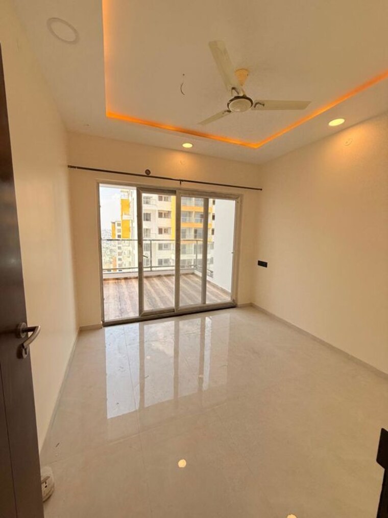 Room, besa 3 Bedroom 1500 Sq.Ft. Apartment In Besa Nagpur 9954904