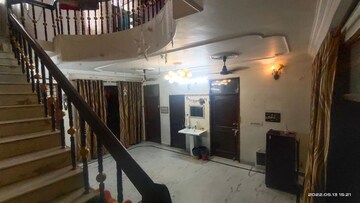 Master Bedroom in 5 BHK Independent House at Indira Nagar – for Rent