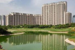 6 BHK Penthouse – Exterior View View at DLF The Camellias, Sector 42 - for Sale