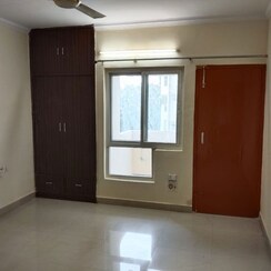 3 BHK + Pooja Room Apartment For Rent in Saraswati Apartments