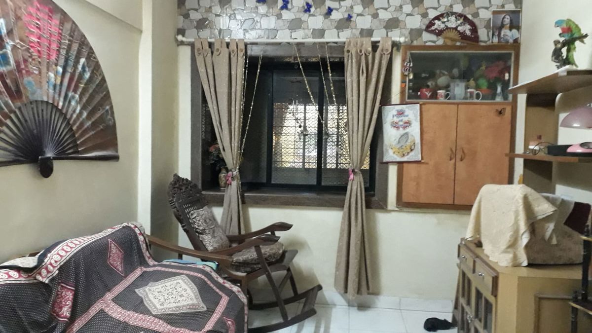 1 Rk+ Extra Room Apartment For Rent in Mahim