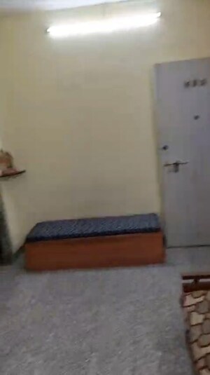 Furnished Amenities in 1 RK Apartment at Shivaji Park – for Rent