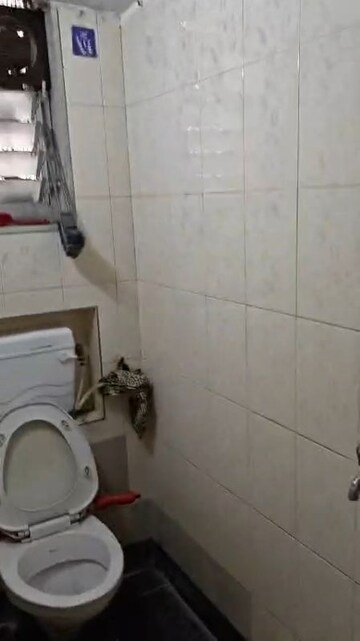 Master Bedroom in 1 RK Apartment at Shivaji Park – for Rent