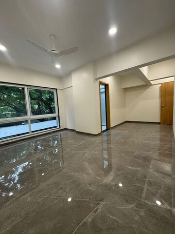 Room in 5 BHK Apartment at Raviraj Sattva, Aundh – for Rent