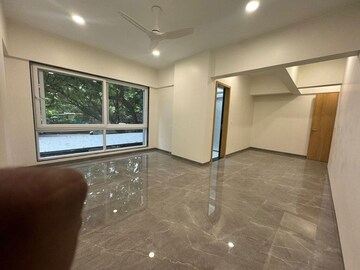 Room in 5 BHK Apartment at Raviraj Sattva, Aundh – for Rent