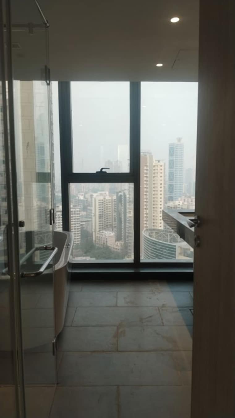 Bathroom, rustomjee-crown 4 Bedroom 2500 Sq.Ft. Apartment In Prabhadevi Mumbai 9955017