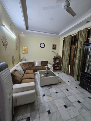 Living Room in 6+ BHK Independent House at Sector 14 – for Sale