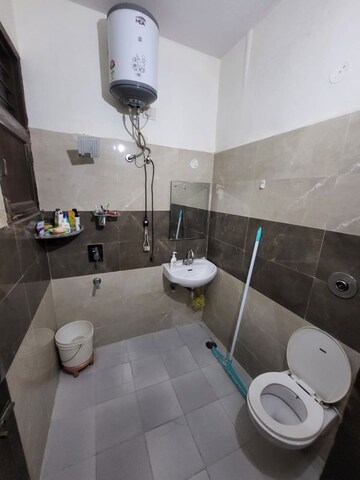 Attached Bathroom in 3 BHK Builder Floor at Pir Machalla – for Rent