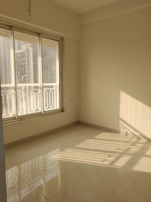 Room in 1 BHK Apartment at ISD Maple Heights, Agripada – for Sale