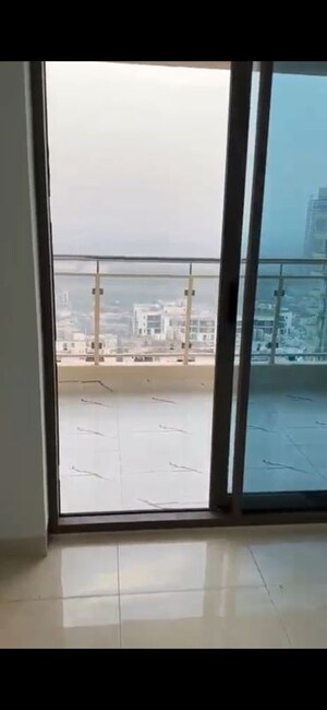 Furnished Amenities in 2 BHK Apartment at Eldeco Live By The Greens, Sector 150 – for Sale