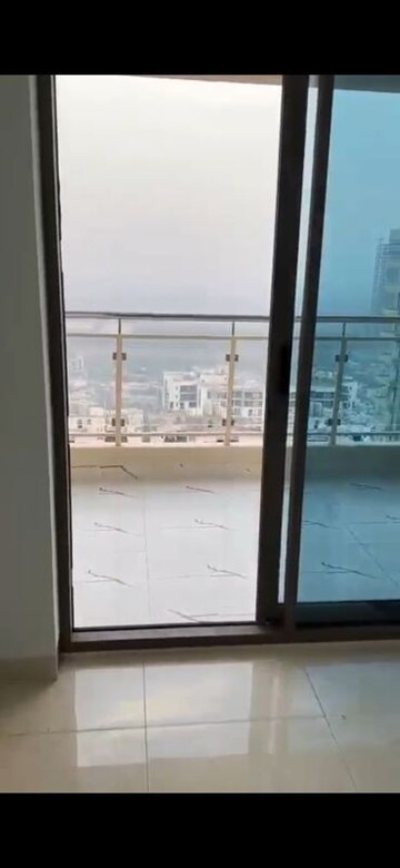 Furnished Amenities in 2 BHK Apartment at Eldeco Live By The Greens, Sector 150 – for Sale