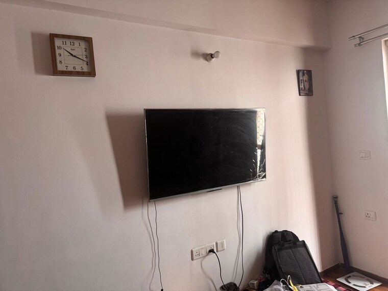 undefined, parsvnath-platinum 4 Bedroom 1528 Sq.Ft. Apartment In Sector Swarn Nagri Greater Noida 9955076