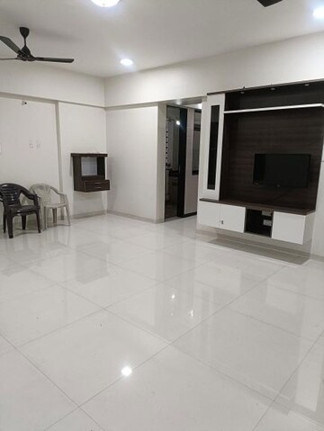 2 BHK Apartment For Rent in Mira Nagar