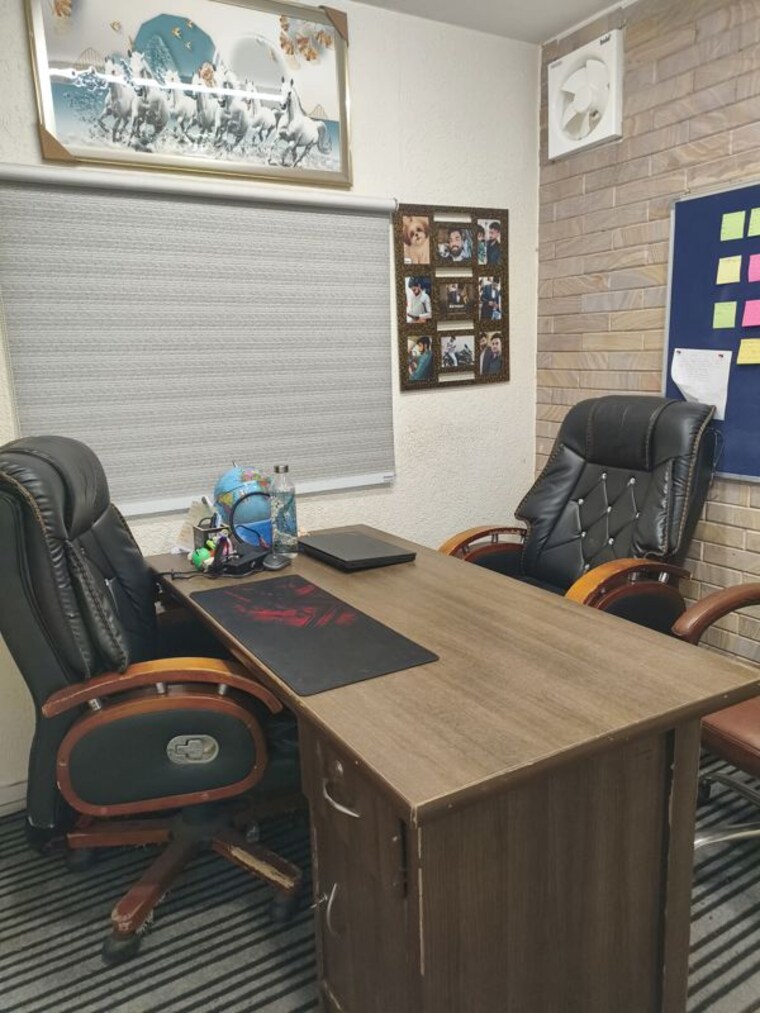 Team Area, industrial area Commercial Office Space 1200 Sq.Ft. In Industrial Area Mohali 9955094