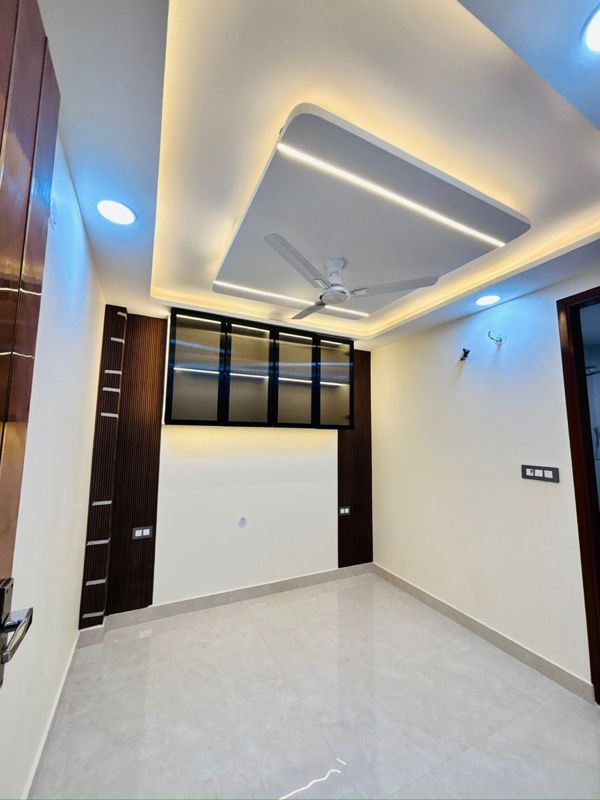 2 BHK + Extra Room Builder Floor For Rent in Umang Winter Hills Dwarka Mor