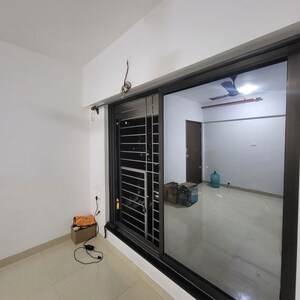 Room in 1 BHK Apartment at DP Trimbac, Bhandup Industrial Area – for Rent