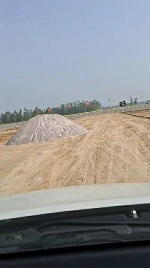  Plot – Exterior View View at Gosainganj - for Sale