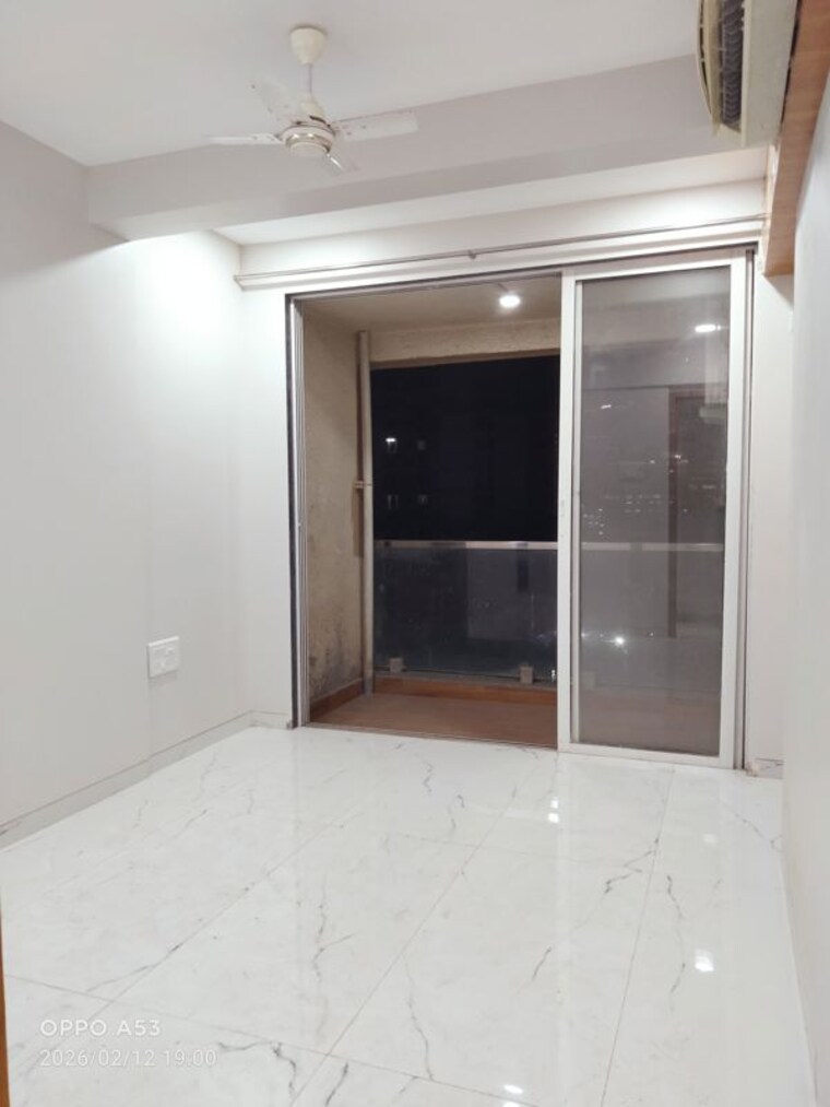 Room, hatdia-ison-height 2 Bedroom 720 Sq.Ft. Apartment In Lower Parel Mumbai 9955118