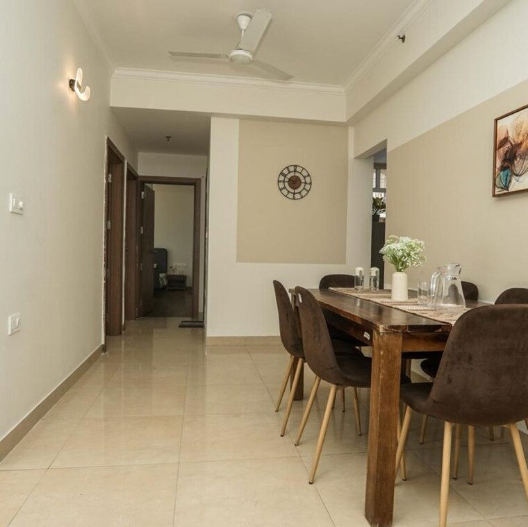 Gym, sunworld-central 4 Bedroom 3400 Sq.Ft. Apartment In Sector 107 Noida 9955161