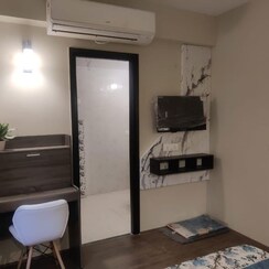 4 BHK + Pooja Room,Servant Room Apartment For Rent in Sunworld Central