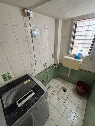 Master Bedroom in 1 BHK Apartment at Rashmi Classic, Nalasopara East – for Rent