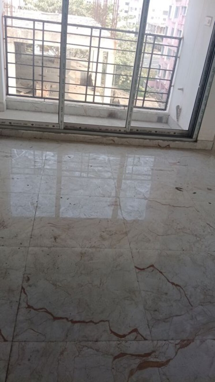 Balcony, natural-awas 1 Bedroom 540 Sq.Ft. Apartment In Chinar Park Kolkata 9955176