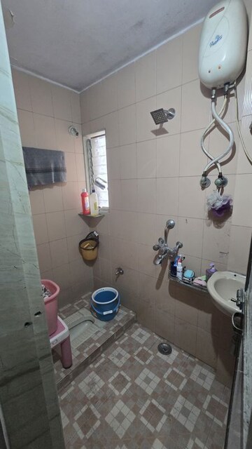 Bathroom in 1 BHK Apartment at Sector 10 Nerul – for Sale