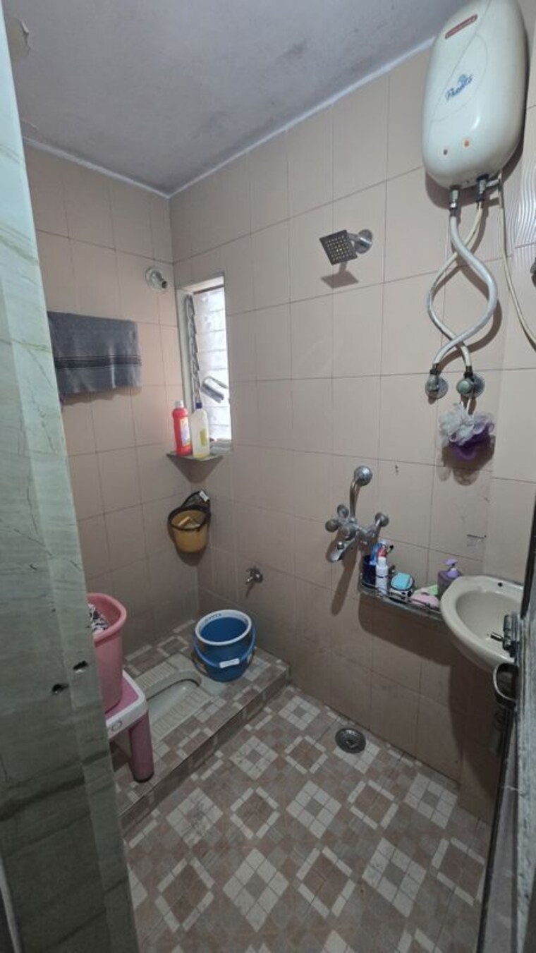 Bathroom, sector 10 nerul 1 Bedroom 380 Sq.Ft. Apartment In Sector 10 Nerul Navi Mumbai 9955195