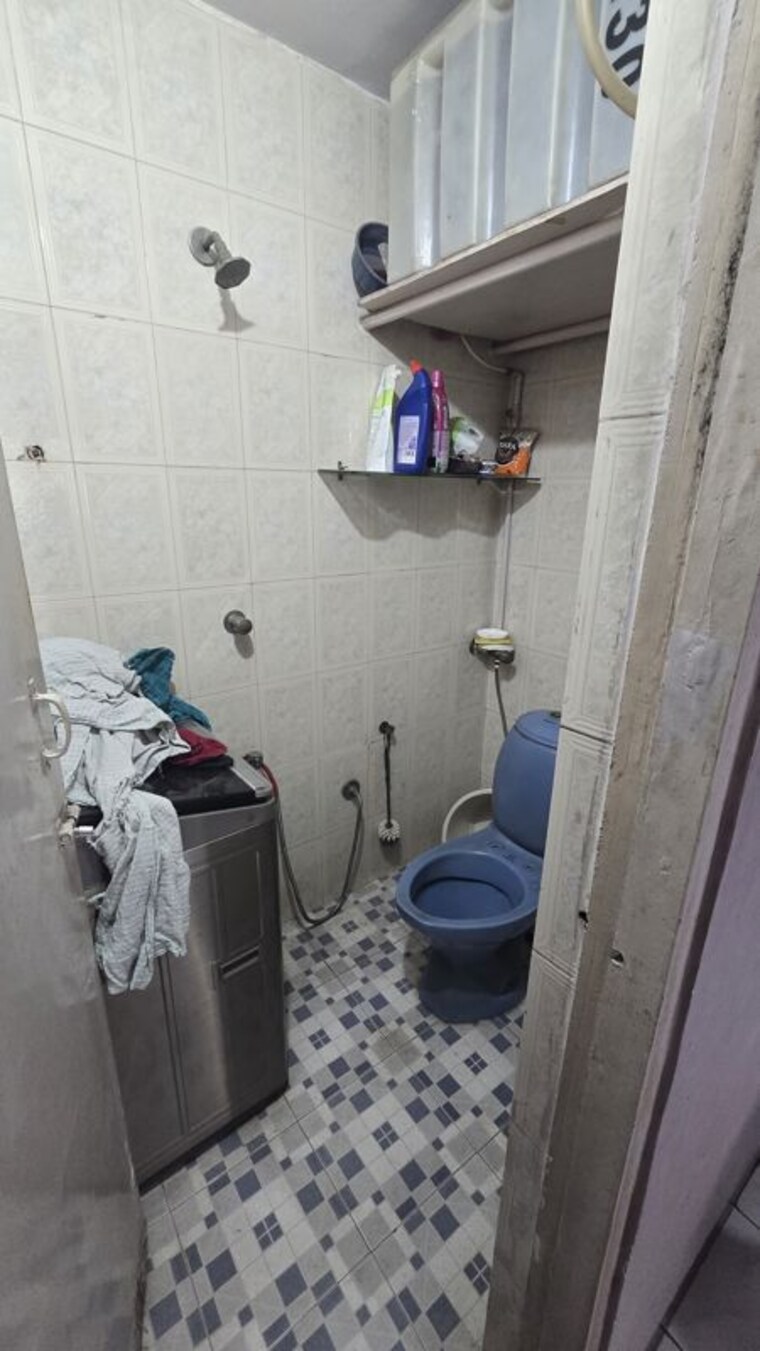 Bathroom, sector 10 nerul 1 Bedroom 380 Sq.Ft. Apartment In Sector 10 Nerul Navi Mumbai 9955195