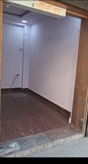 Room in 2 BHK Apartment at Gokul Galaxy Kandivali East, Kandivali East – for Rent