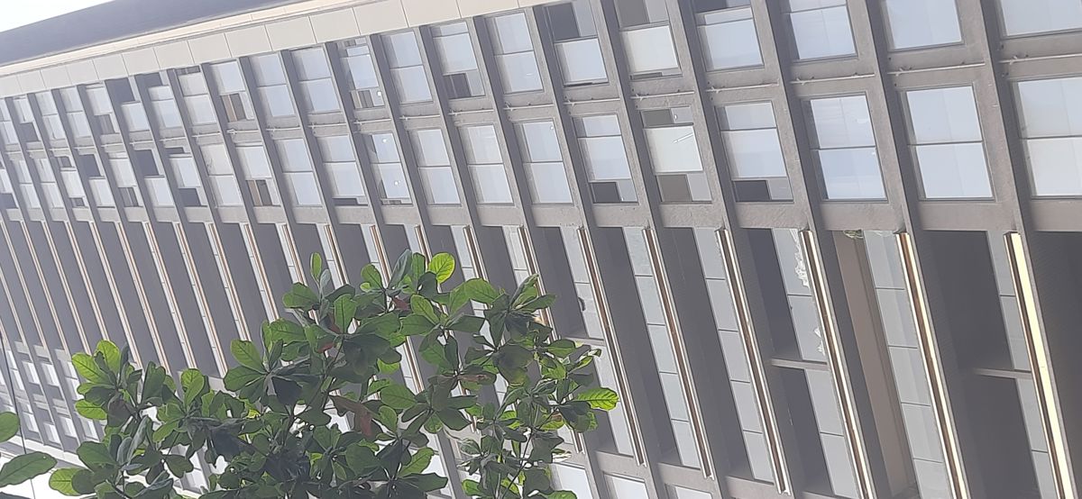 3 BHK + Servant Room Apartment For Sale in Bandra West
