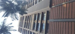 4 BHK + Servant Room Apartment For Sale in Khar West