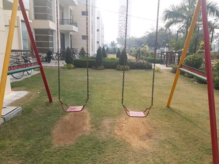 Garden, omaxe city  153 Sq.Yd. Plot In Omaxe City Rohtak 9955229