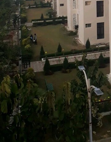  Plot For Sale in Omaxe City