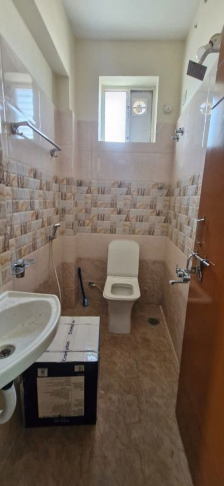 Bathroom, kondapur 3 Bedroom 2300 Sq.Ft. Builder Floor In Kondapur Hyderabad 9955245