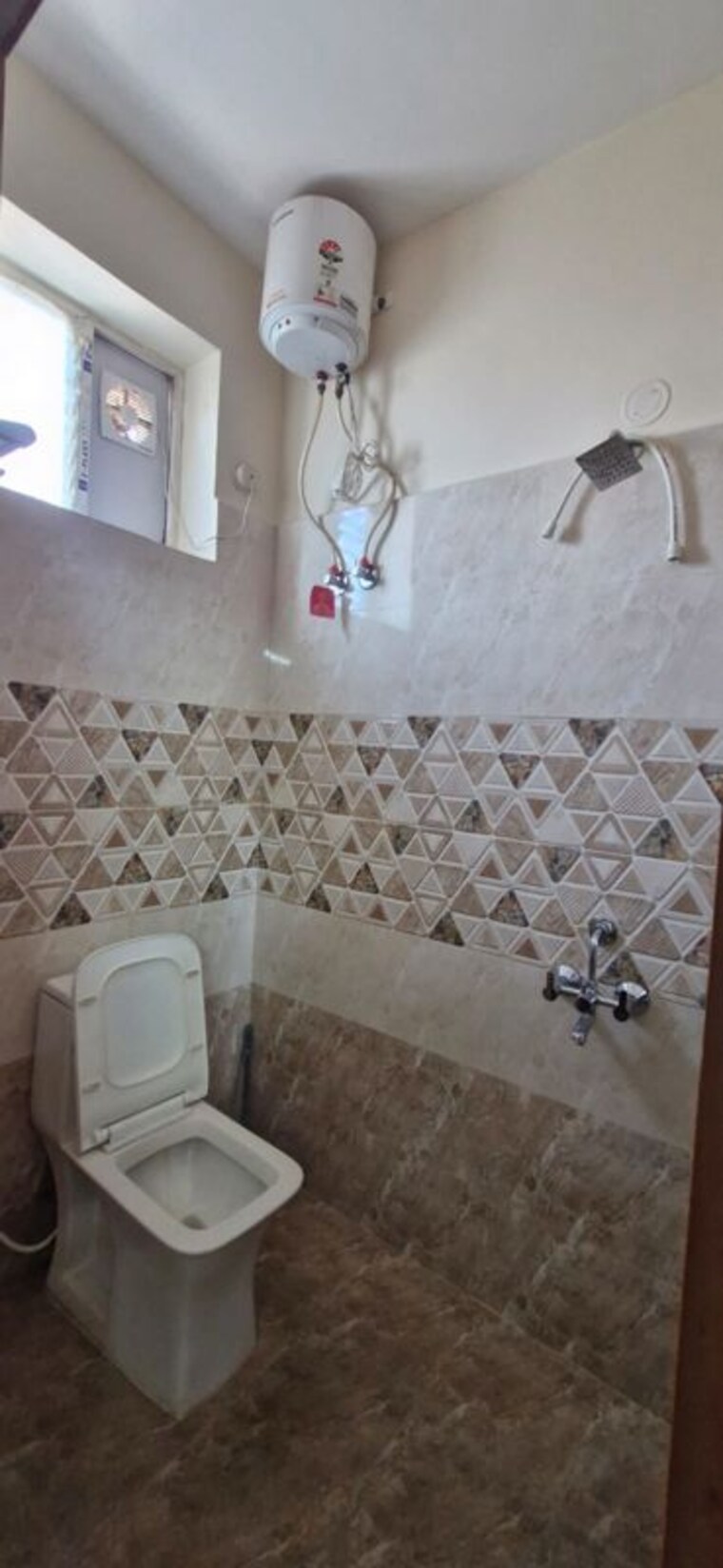 Bathroom, kondapur 3 Bedroom 2300 Sq.Ft. Builder Floor In Kondapur Hyderabad 9955245