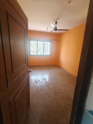 Room in 2 BHK Apartment at Marol – for Rent