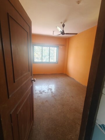 Room in 2 BHK Apartment at Marol – for Rent