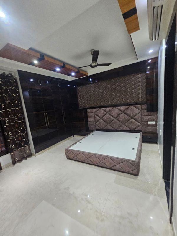 3 BHK Builder Floor For Sale in Surajmal Vihar