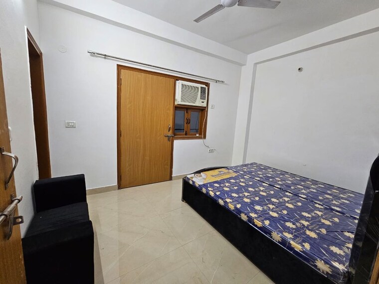 Bedroom, neb sarai 2 Bedroom 950 Sq.Ft. Builder Floor In Neb Sarai Delhi 9955295
