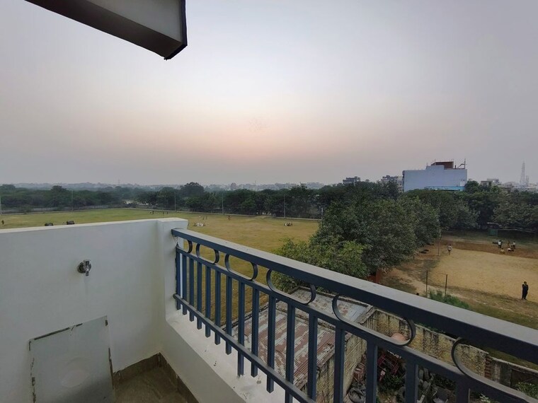 Balcony, saket 1 Bedroom 580 Sq.Ft. Builder Floor In Saket Delhi 9955301