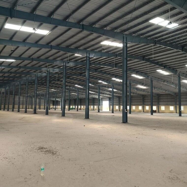 Parking, ghilot Commercial Warehouse 50000 Sq.Ft. In Ghilot Neemrana 9955312