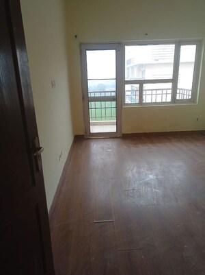 Room in 3 BHK Apartment at Sushma Urban Views, Ghazipur – for Sale