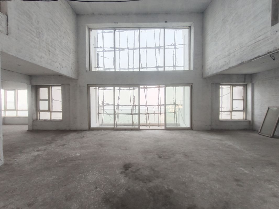 5 BHK + Pooja Room,Servant Room,Study Room,Extra Room 8000 Sq.Ft. Penthouse in The Wadhwa Palm Beach Residency