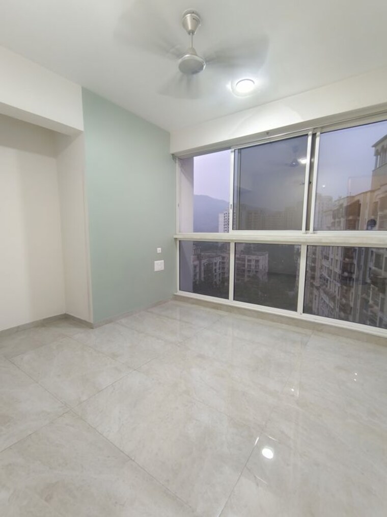 Room, tata-serein 3 Bedroom 996 Sq.Ft. Apartment In Pokhran Road No Two Thane 9955350