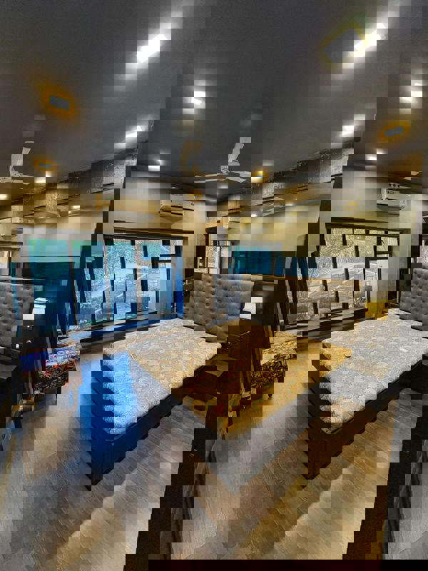 1 BHK + Pooja Room 450 Sq.Ft. Apartment in Versova View