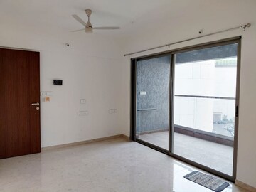 Room in 2 BHK Apartment at VJ Yashwin Nuovo Centro, Wakad – for Rent